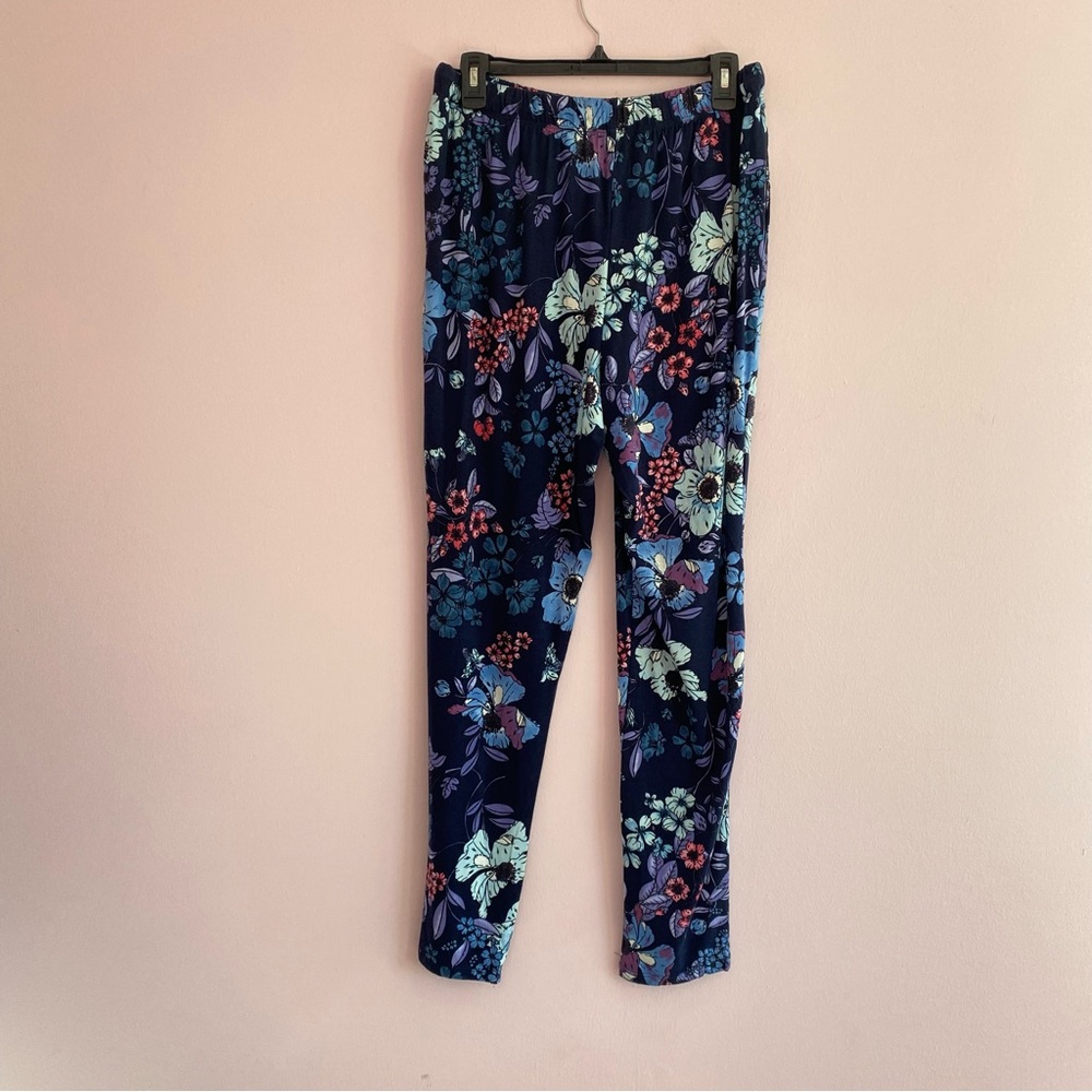 NEW Liz Claiborne Floral Pajama Set size medium - Picture 9 of 11